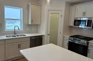 12423 Glenburn Dr, Grand Haven, MI 49417 - Photo 5