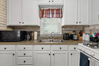 1332 W Highland Boulevard, Battle Creek, MI 49015 - Photo 7