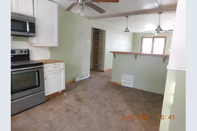 801 W Front Street, Buchanan, MI 49107 - Photo 3