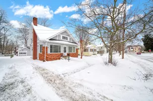 311 Hibbard Ave, Jackson, MI 49202 - Photo 3