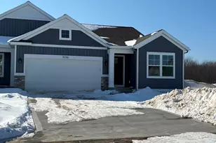 15710 Hawley Dr, Grand Haven, MI 49417 - Photo 1