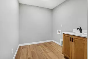 7827 Hatton Circle, Richland, MI 49083 - Photo 11