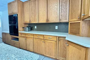 1223 Parchmount Ave, Kalamazoo, MI 49004 - Photo 33