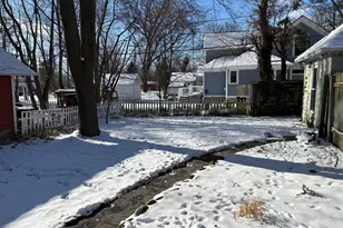 433 McKinley St, Chelsea, MI 48118 - Photo 7