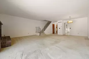 8315 Clay Ct, Sterling Heights, MI 48313 - Photo 15