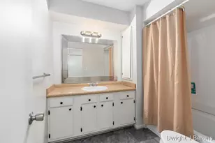 4321-4323 Dawes Ct SE, Grand Rapids, MI 49508 - Photo 9