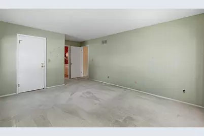 27636 E Echo Valley E #136, Farmington Hills, MI 48334 - Photo 19