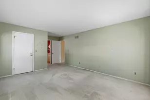 27636 E Echo Valley E, Farmington Hills, MI 48334 - Photo 19