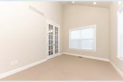 2667 Oxford Circle, Ann Arbor, MI 48103 - Photo 11