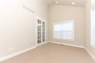 2667 Oxford Cir, Ann Arbor, MI 48103 - Photo 11