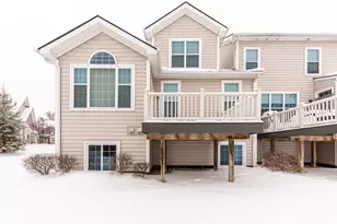 2667 Oxford Cir, Ann Arbor, MI 48103 - Photo 5