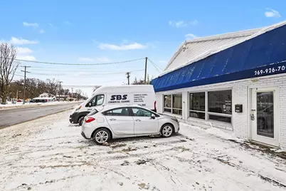 1240 Pipestone Road, Benton Harbor, MI 49022 - Photo 5