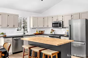 15367 Lincoln St, Grand Haven, MI 49417 - Photo 11