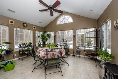 3061 Riverview Lane, Benton Harbor, MI 49022 - Photo 7