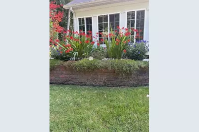 3061 Riverview Lane, Benton Harbor, MI 49022 - Photo 5