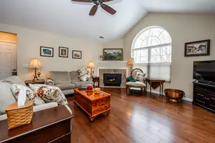 3061 Riverview Ln, Benton Harbor, MI 49022 - Photo 5