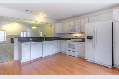 28471 Carlton Way Drive #92, Novi, MI 48375 - Photo 9