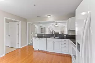 28471 Carlton Way Dr, Novi, MI 48377 - Photo 13