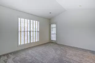 28471 Carlton Way Dr, Novi, MI 48375 - Photo 25