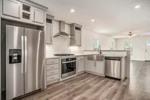 1283 E Ellis Rd, Norton Shores, MI 49441 - Photo 7