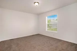 1283 E Ellis Rd, Norton Shores, MI 49441 - Photo 9