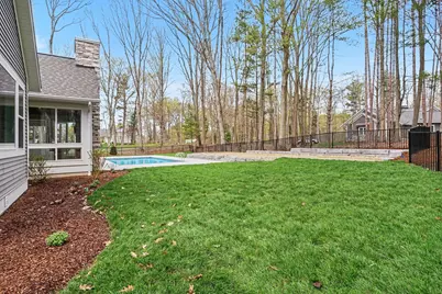 14805 Crest View Court, South Haven, MI 49090 - Photo 11