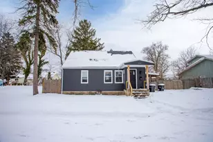 534 Humphrey St, South Haven, MI 49090 - Photo 1