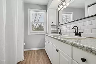 2910 Parchmount Ave, Kalamazoo, MI 49004 - Photo 11