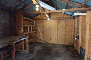 46860 Sycamore Dr, Bangor, MI 49013 - Photo 17