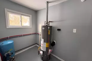 46860 Sycamore Dr, Bangor, MI 49013 - Photo 17