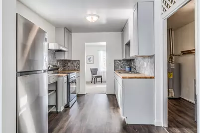 18 Woodlawn Avenue N, Battle Creek, MI 49037 - Photo 7