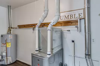 18 Woodlawn Avenue N, Battle Creek, MI 49037 - Photo 9