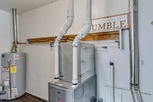 18 Woodlawn Ave N, Battle Creek, MI 49037 - Photo 9