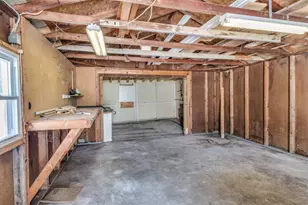 18 Woodlawn Ave N, Battle Creek, MI 49037 - Photo 17