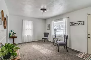 18 Woodlawn Ave N, Battle Creek, MI 49037 - Photo 5