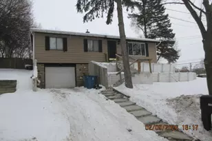 400 Newberg Ave NW, Grand Rapids, MI 49504 - Photo 1