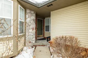 1877 N Kenwyck Dr, Ypsilanti, MI 48198 - Photo 3