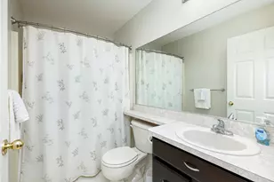 1877 N Kenwyck Dr, Ypsilanti, MI 48198 - Photo 23