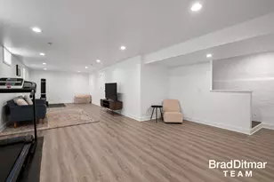 1847 Aberdeen St NE, Grand Rapids, MI 49505 - Photo 31