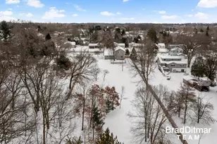 1847 Aberdeen St NE, Grand Rapids, MI 49505 - Photo 51