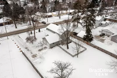 1847 Aberdeen Street NE, Grand Rapids, MI 49505 - Photo 45