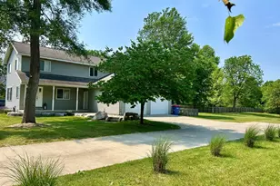 1847 Aberdeen St NE, Grand Rapids, MI 49505 - Photo 7