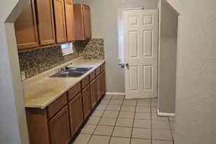 16724 Rutherford St, Detroit, MI 48235 - Photo 5