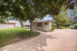 2923 Burlington Ct, Ann Arbor, MI 48105 - Photo 29