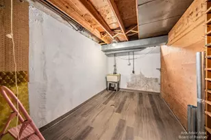 2923 Burlington Ct, Ann Arbor, MI 48105 - Photo 27