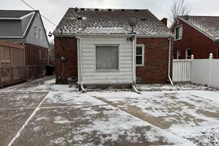 9922 Yorkshire Rd, Detroit, MI 48224 - Photo 13