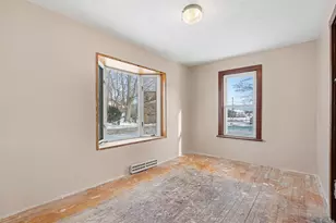 2206 Clarence Dr, Portage, MI 49002 - Photo 11