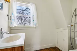 2206 Clarence Dr, Portage, MI 49002 - Photo 21