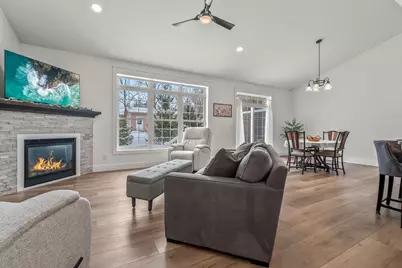 25 Hillsdale Commons Drive, Hillsdale, MI 49242 - Photo 13