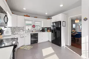 204 S Wisner St, Jackson, MI 49202 - Photo 27